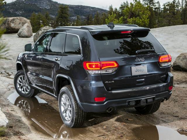 2015 Jeep Grand Cherokee Overland 4WD photo