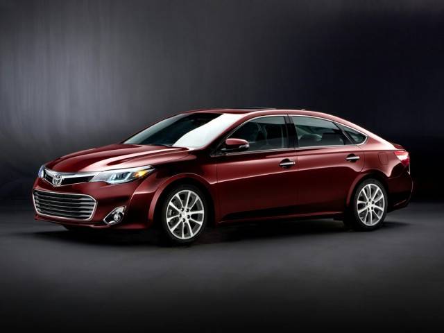 2015 Toyota Avalon XLE FWD photo
