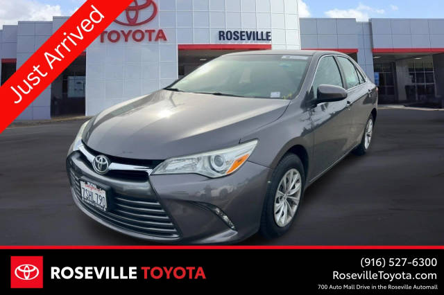 2015 Toyota Camry LE FWD photo