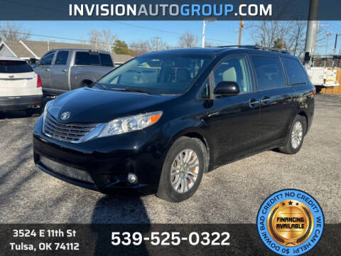 2015 Toyota Sienna XLE Premium FWD photo