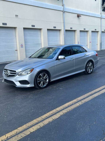 2016 Mercedes-Benz E-Class E 350 Sport RWD photo