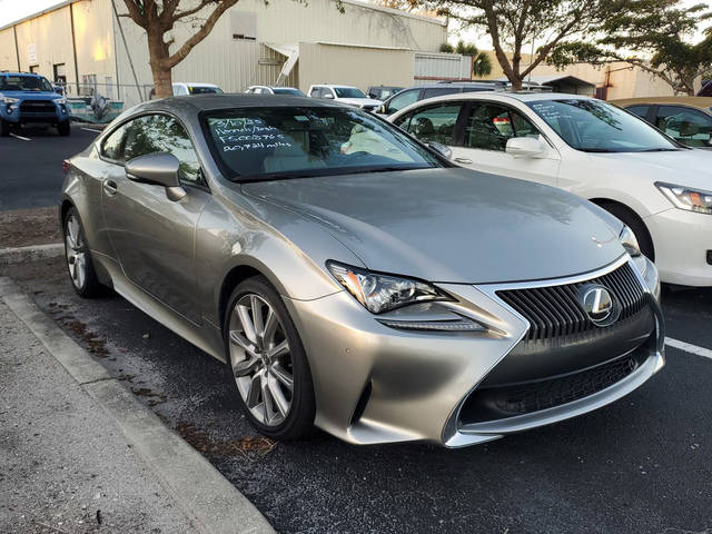 2015 Lexus RC RWD photo