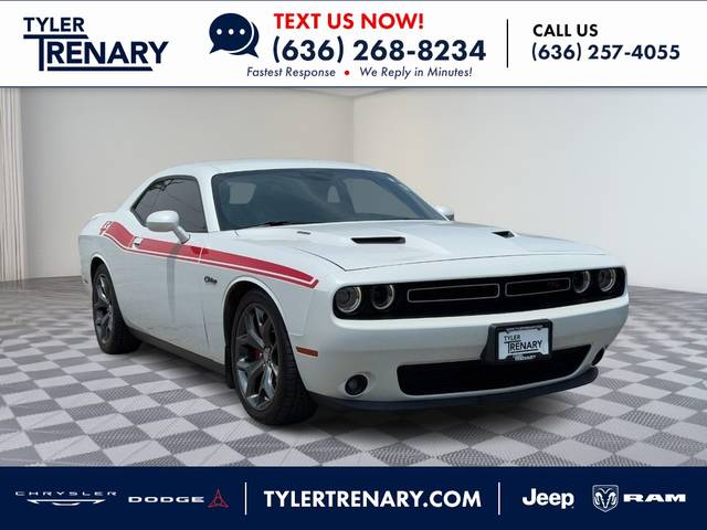 2015 Dodge Challenger R/T Plus RWD photo