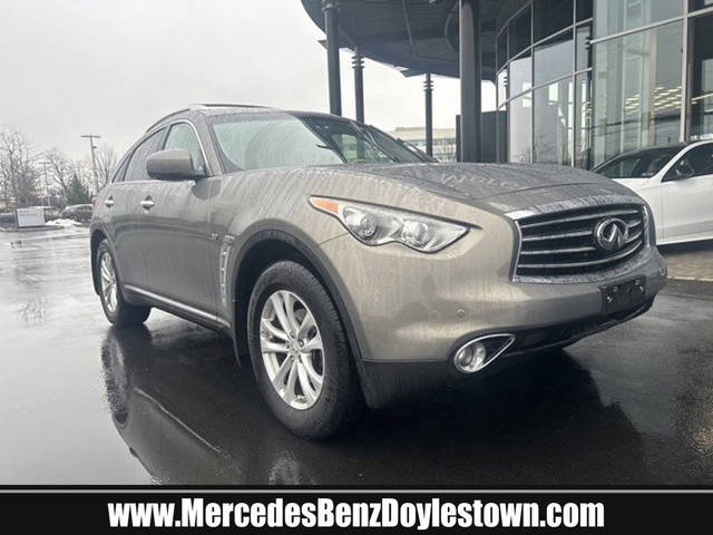 2016 Infiniti QX70  AWD photo