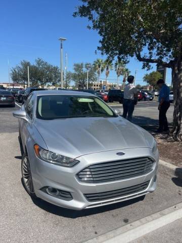 2016 Ford Fusion SE FWD photo