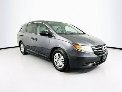 2015 Honda Odyssey LX FWD photo