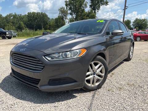 2016 Ford Fusion SE FWD photo