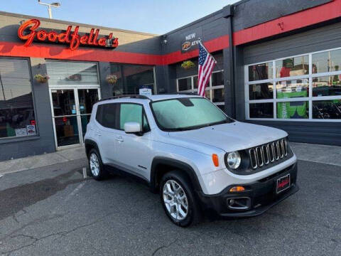 2015 Jeep Renegade Latitude FWD photo