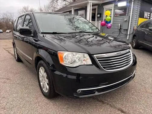 2015 Chrysler Town and Country Touring FWD photo