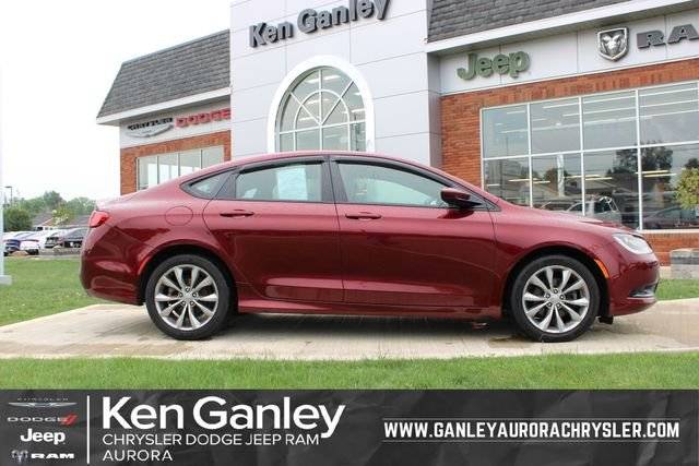 2015 Chrysler 200 S FWD photo