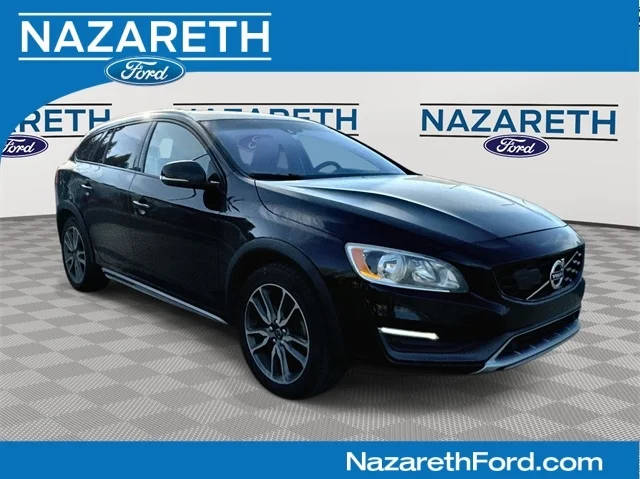 2016 Volvo V60 Cross Country T5 AWD photo