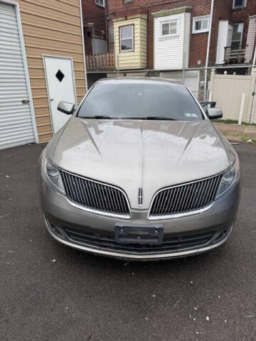 2015 Lincoln MKS FWD photo