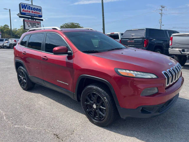2016 Jeep Cherokee Latitude FWD photo