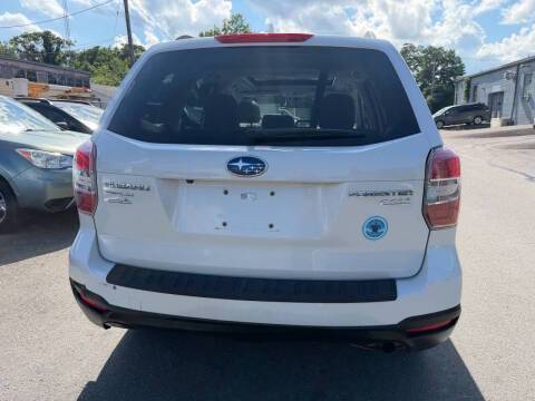 2016 Subaru Forester 2.5i Premium AWD photo