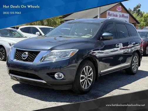 2015 Nissan Pathfinder SL FWD photo