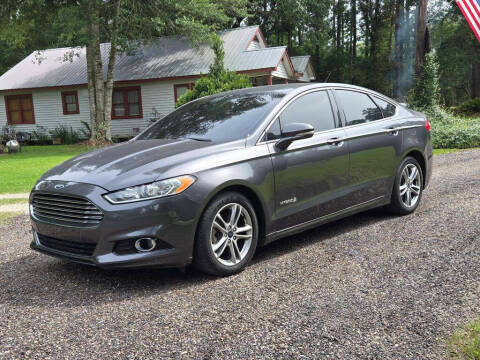 2016 Ford Fusion Titanium Hybrid FWD photo