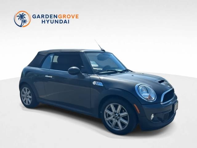 2015 MINI Cooper Convertible S FWD photo