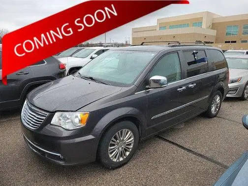 2016 Chrysler Town and Country Touring-L Anniversary Edition FWD photo