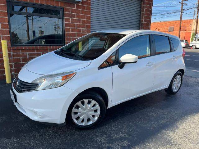2015 Nissan Versa Note SV FWD photo