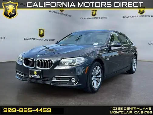 2016 BMW 5 Series 528i RWD photo
