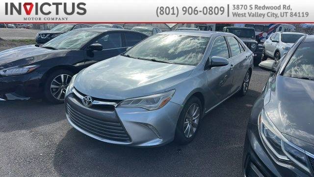 2016 Toyota Camry XLE FWD photo