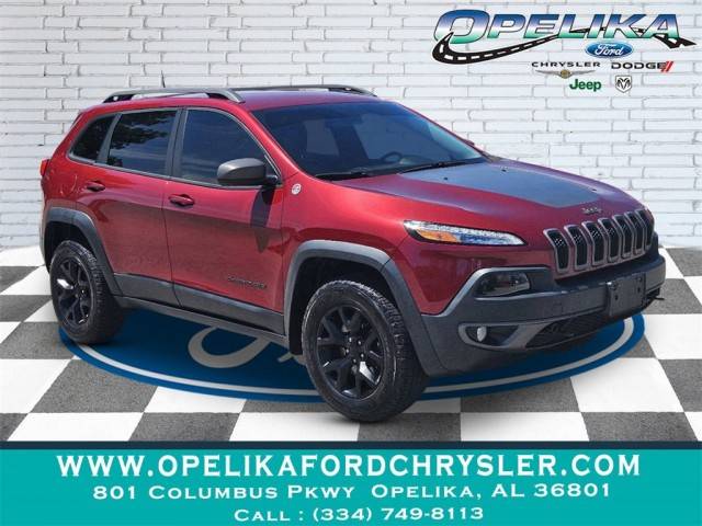 2016 Jeep Cherokee Trailhawk 4WD photo