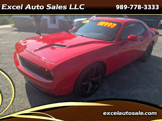 2015 Dodge Challenger SXT Plus RWD photo