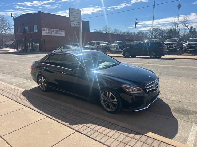 2016 Mercedes-Benz E-Class E 350 Sport RWD photo