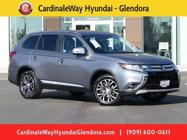 2016 Mitsubishi Outlander SE FWD photo