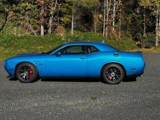 2015 Dodge Challenger SRT 392 RWD photo