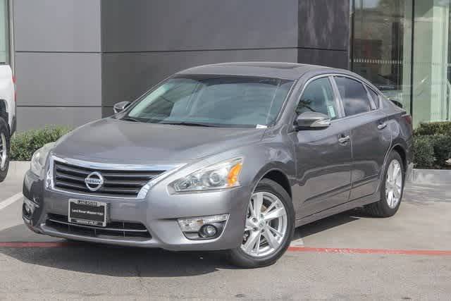 2015 Nissan Altima 2.5 SV FWD photo