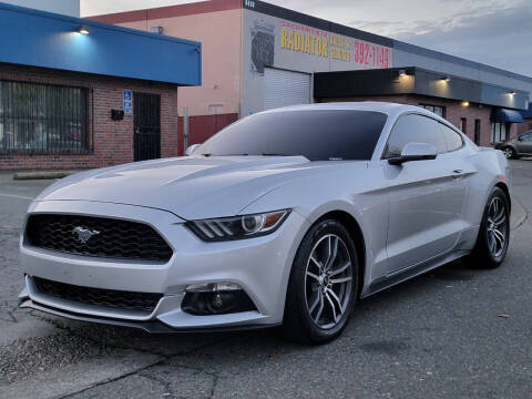2016 Ford Mustang EcoBoost RWD photo