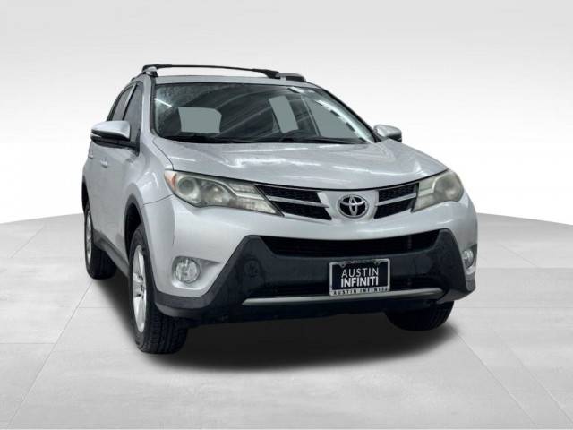 2015 Toyota RAV4 XLE FWD photo