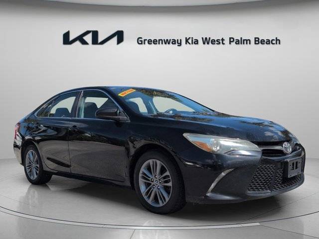 2015 Toyota Camry SE FWD photo
