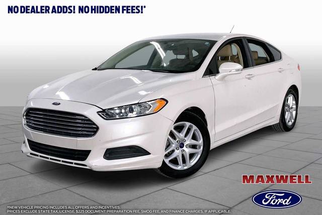 2016 Ford Fusion SE FWD photo