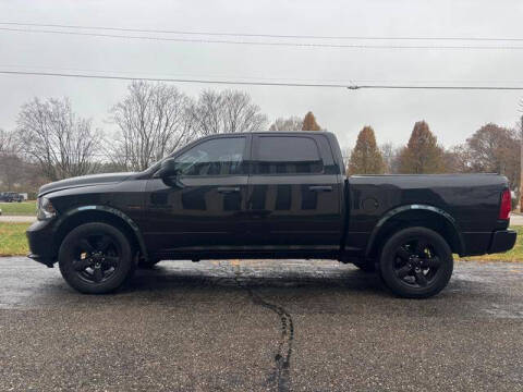 2016 Ram 1500 Express 4WD photo