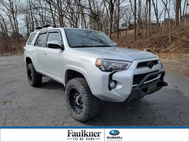 2015 Toyota 4Runner SR5 4WD photo