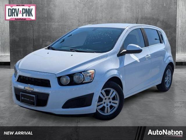 2016 Chevrolet Sonic LT FWD photo