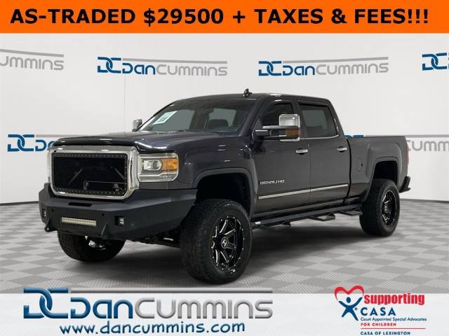 2015 GMC Sierra 2500HD Denali 4WD photo