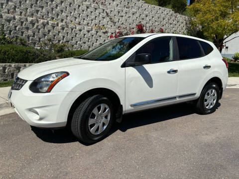 2015 Nissan Rogue Select S FWD photo