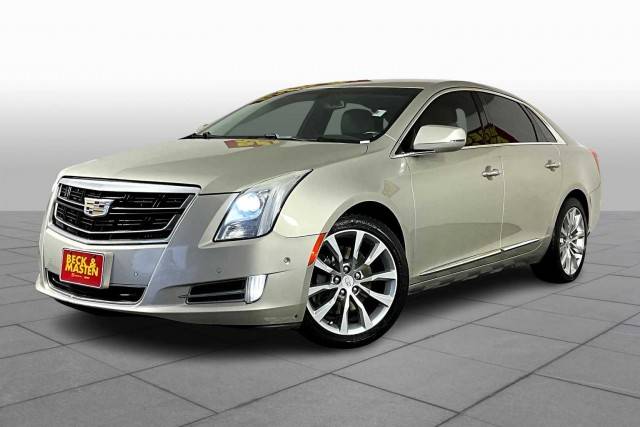 2016 Cadillac XTS Luxury Collection FWD photo