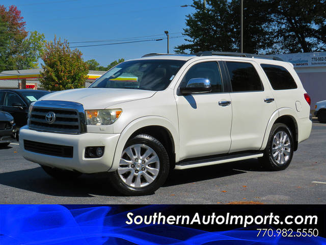 2016 Toyota Sequoia Platinum RWD photo