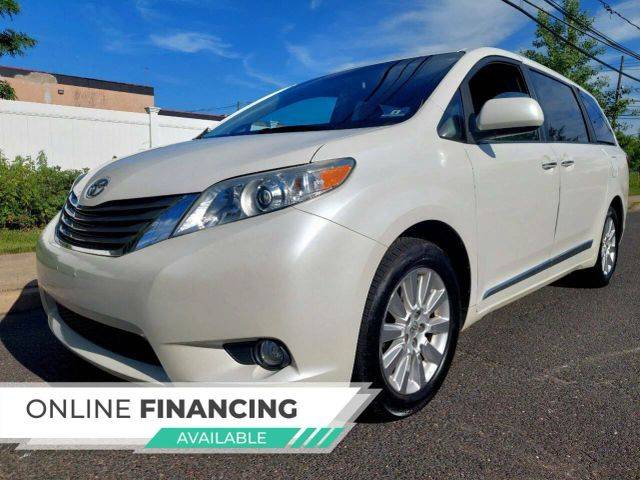 2015 Toyota Sienna XLE Premium AWD photo