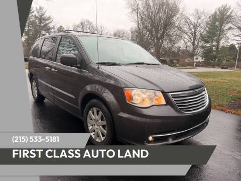 2016 Chrysler Town and Country Touring FWD photo