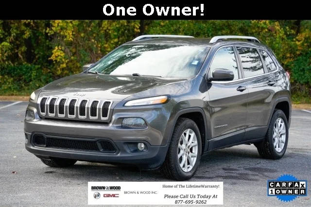 2016 Jeep Cherokee Latitude FWD photo