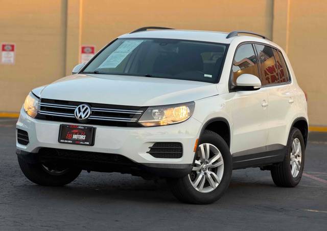 2016 Volkswagen Tiguan S FWD photo