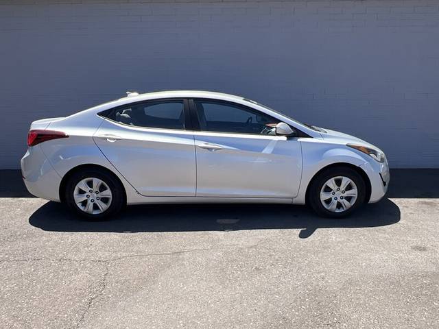 2016 Hyundai Elantra SE FWD photo