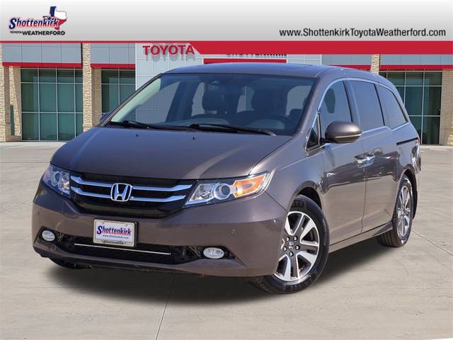 2016 Honda Odyssey Touring FWD photo