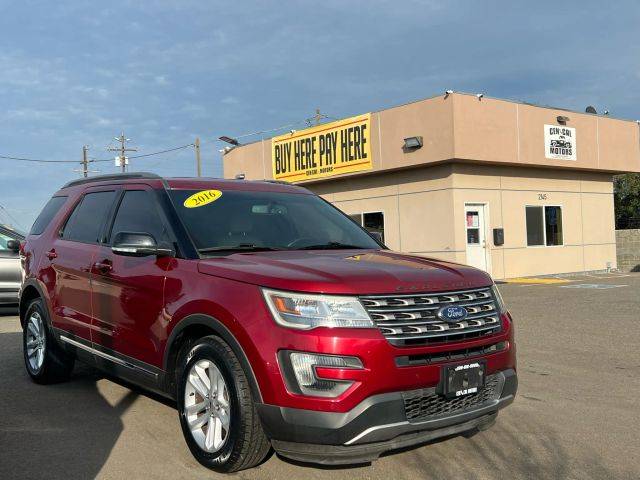 2016 Ford Explorer XLT FWD photo