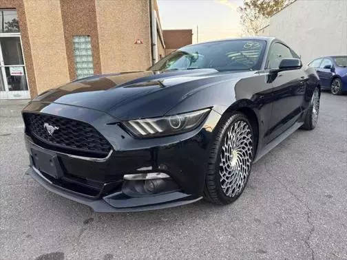 2016 Ford Mustang V6 RWD photo